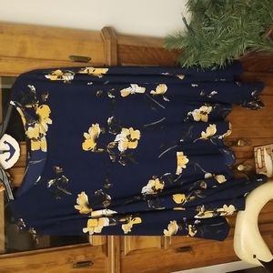 Gibson pullover flowy top